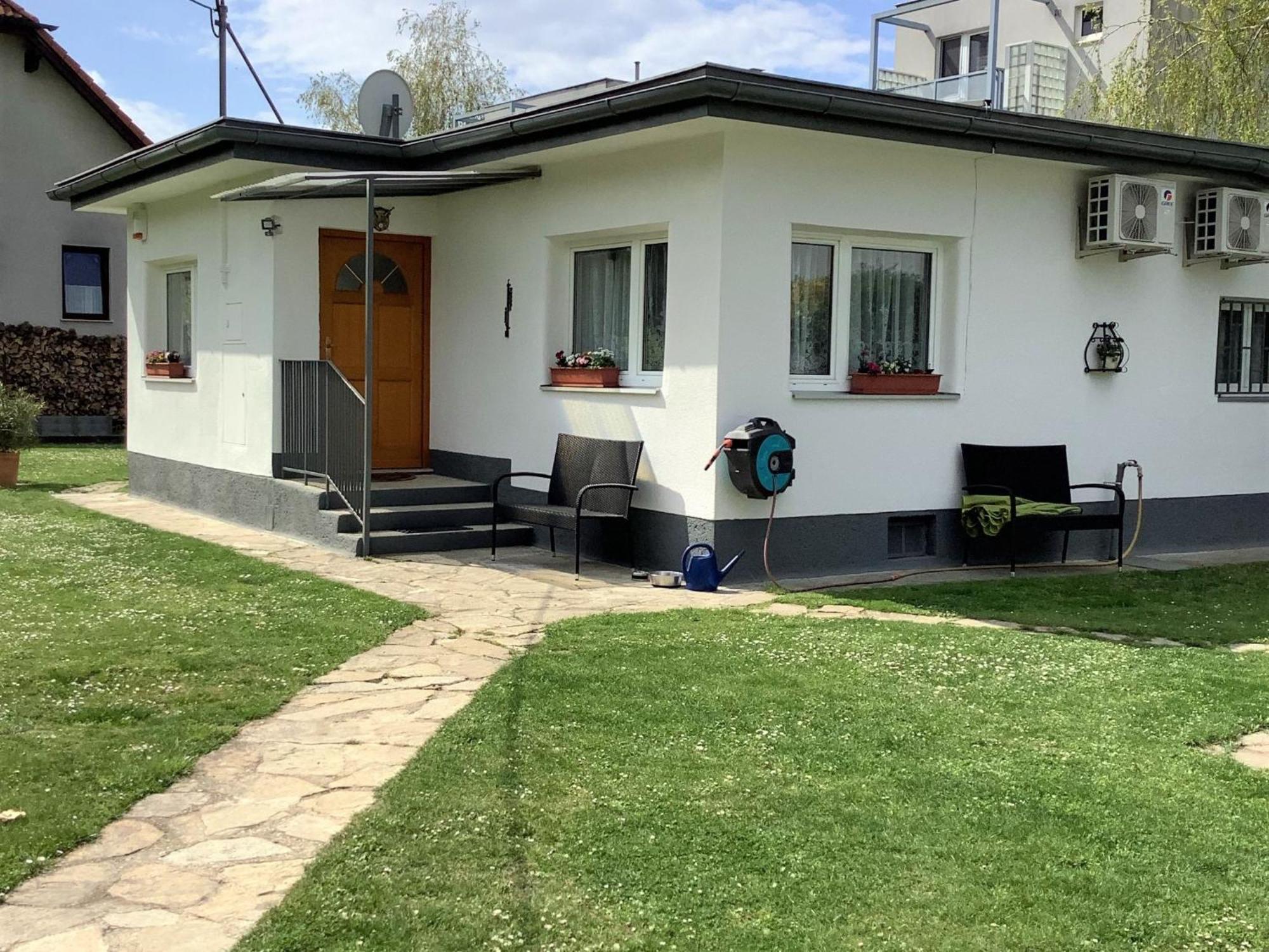 Holiday Home Bungalow Leopoldau By Interhome Вена Экстерьер фото